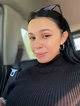 SophieBlaake – webcam model profile photo Image 3