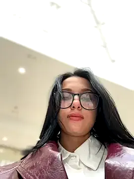 SophieBlaake – webcam model profile photo Image 4