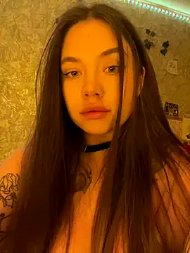 AylaRosell – webcam model profile photo Image 10