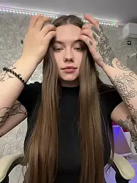 AylaRosell – webcam model profile photo Image 2