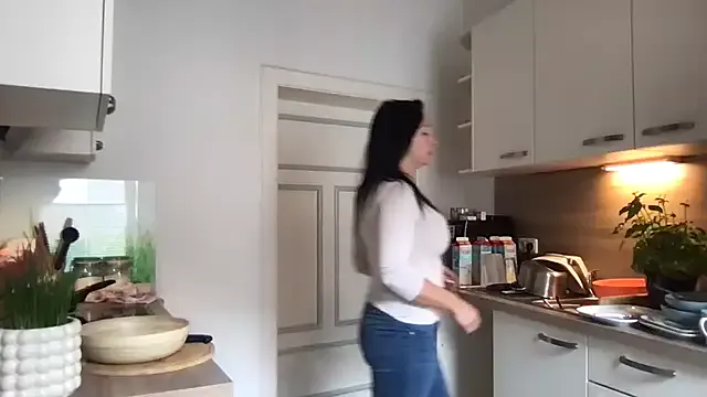 ChloeeGill – webcam model profile photo Image 11