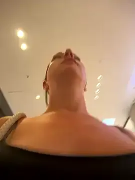 ChloeeGill – webcam model profile photo Image 12