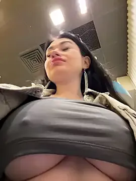 MartinaWolf – webcam model profile photo Image 10