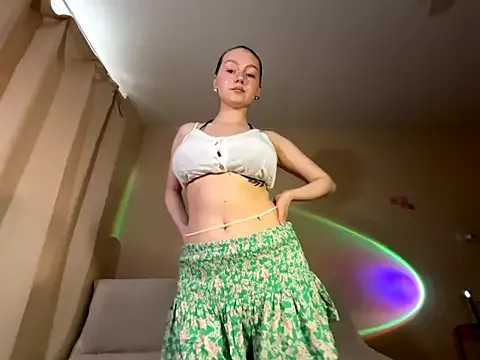 TaraHunter – webcam model profile photo Image 15