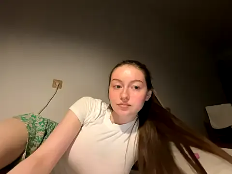 TaraHunter – webcam model profile photo Image 9