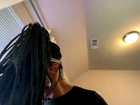 Irish_Collins – webcam model profile photo Image 8