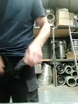 pizza_pa – webcam model profile photo Image 2