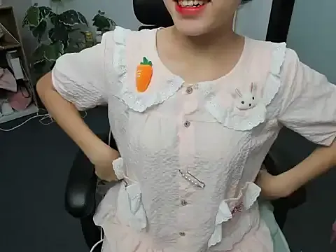 AmyBelmontt – webcam model profile photo Image 17