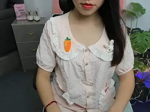 AmyBelmontt – webcam model profile photo Image 18