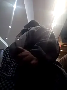 IamCrystal2 – webcam model profile photo Image 5