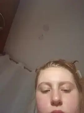 AmyBelmontt – webcam model profile photo Image 5