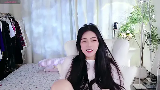 LunaKrismas – webcam model profile photo Image 18