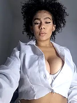 FernandaCorrales – webcam model profile photo Image 15