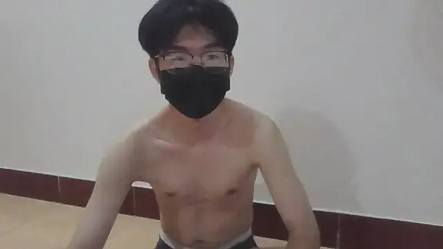 ROXSANNE – webcam model profile photo Image 14