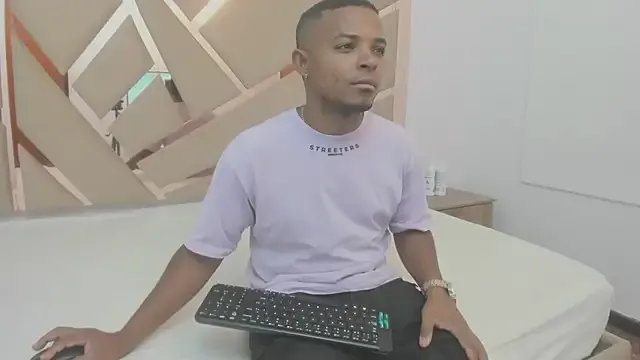 NinaFontana – webcam model profile photo Image 16