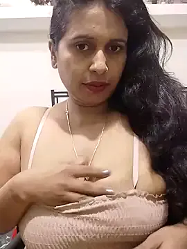 EmilyWeston – webcam model profile photo Image 10