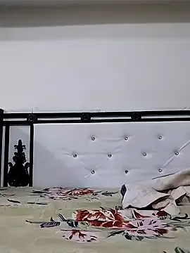 EmilyWeston – webcam model profile photo Image 5