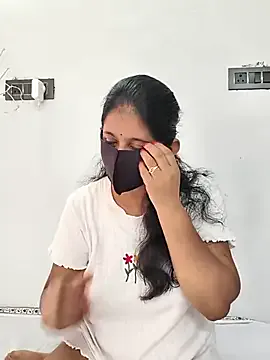 NicoleLara – webcam model profile photo Image 11