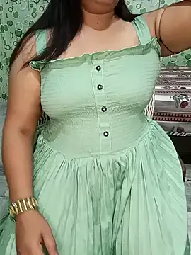 ENGLISHEMILY_69 – webcam model profile photo Image 19