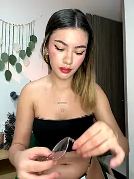 Maxinekinky – webcam model profile photo Image 16