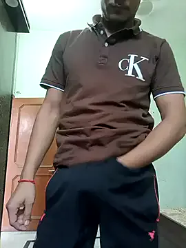 LoraDevine – webcam model profile photo Image 4