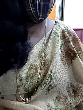 SkyLumen – webcam model profile photo Image 9