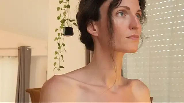 SusiLopez – webcam model profile photo Image 6