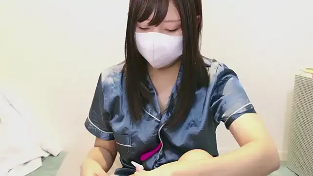 ChloeDevine – webcam model profile photo Image 5