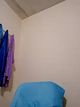 AishaAguilar – webcam model profile photo Image 4