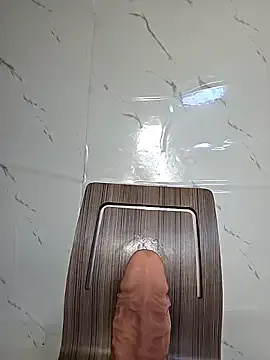 CassieGil – webcam model profile photo Image 4