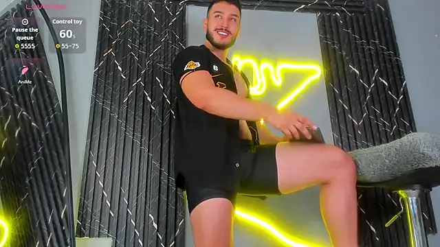 almightycnote – webcam model profile photo Image 14