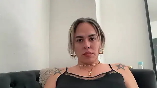 JadeRusell – webcam model profile photo Image 3